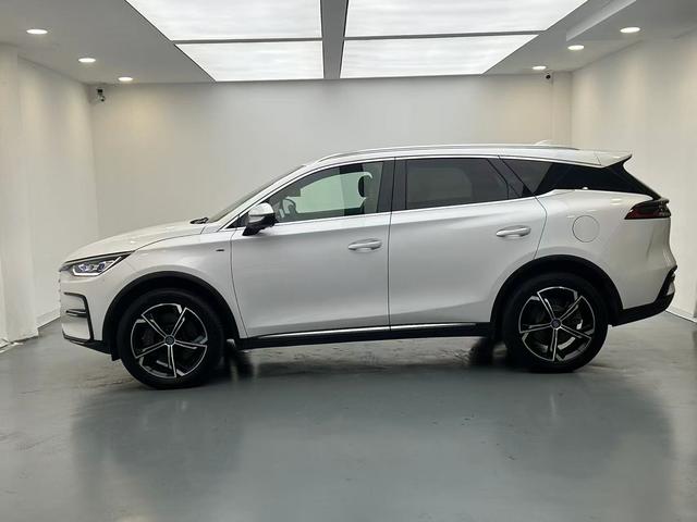 BYD Tang 2021 thumb 2