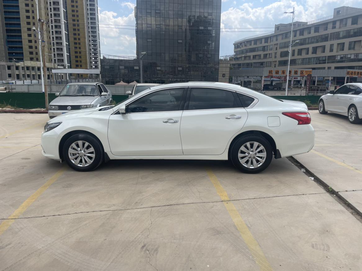 Nissan Altima 2016 thumb 2
