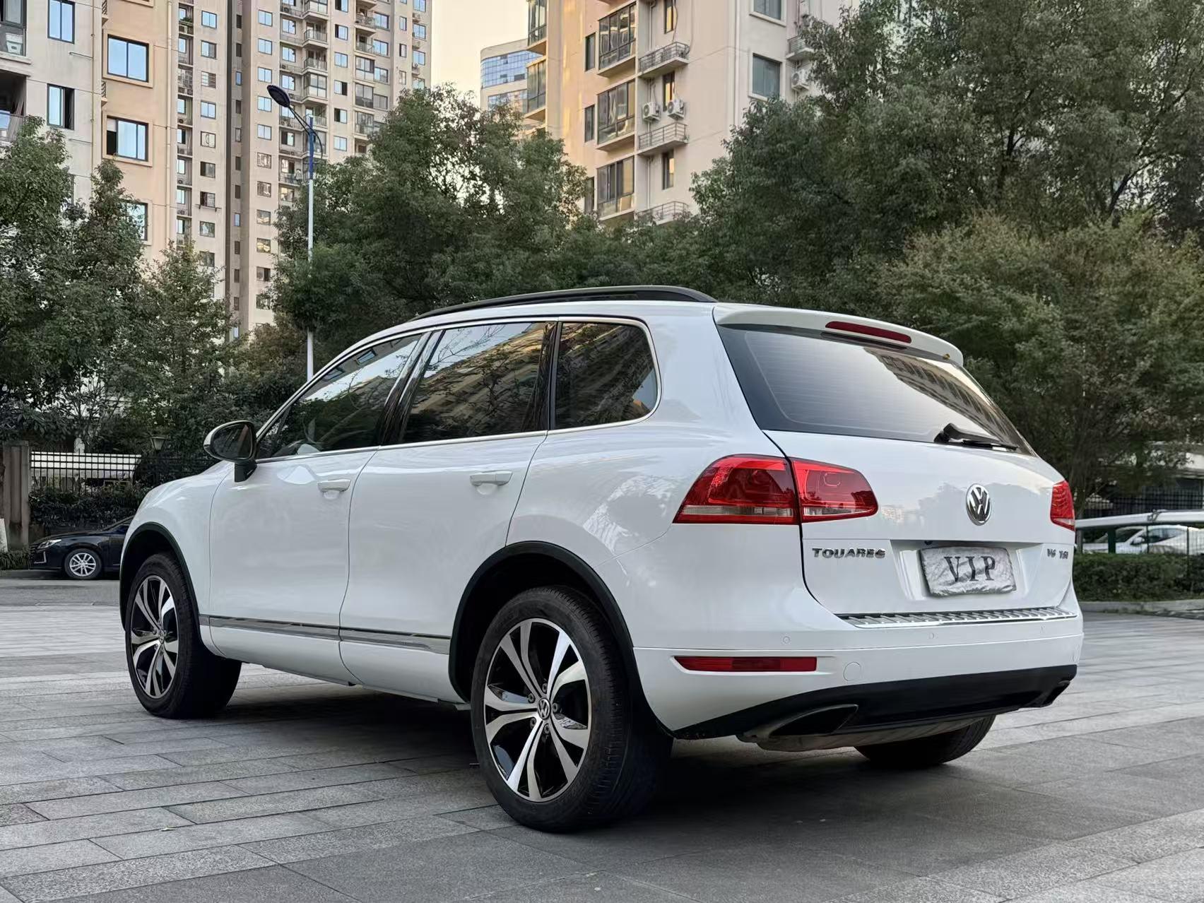 Volkswagen Touareg 2013 thumb 3