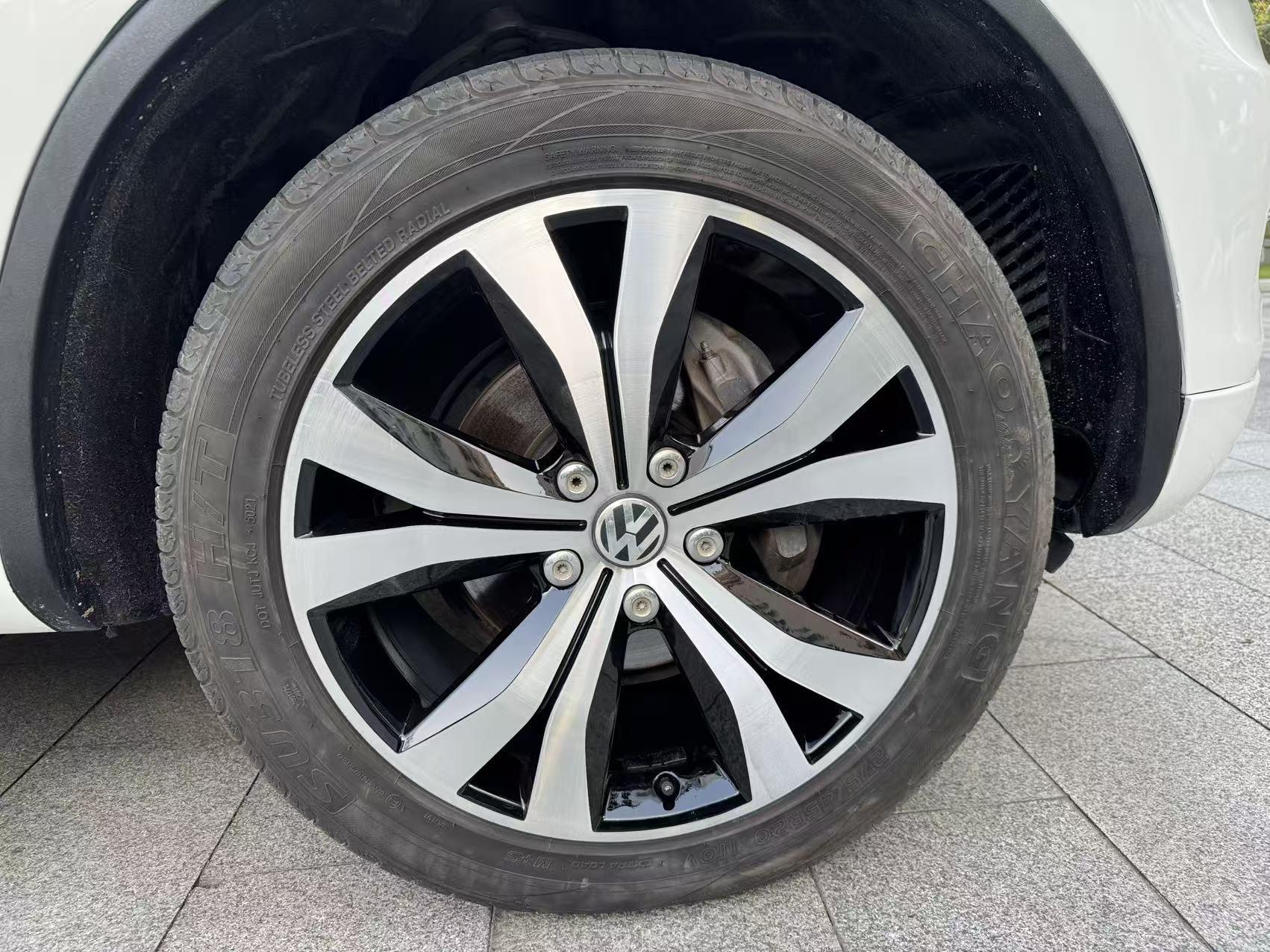 Volkswagen Touareg 2013 thumb 7