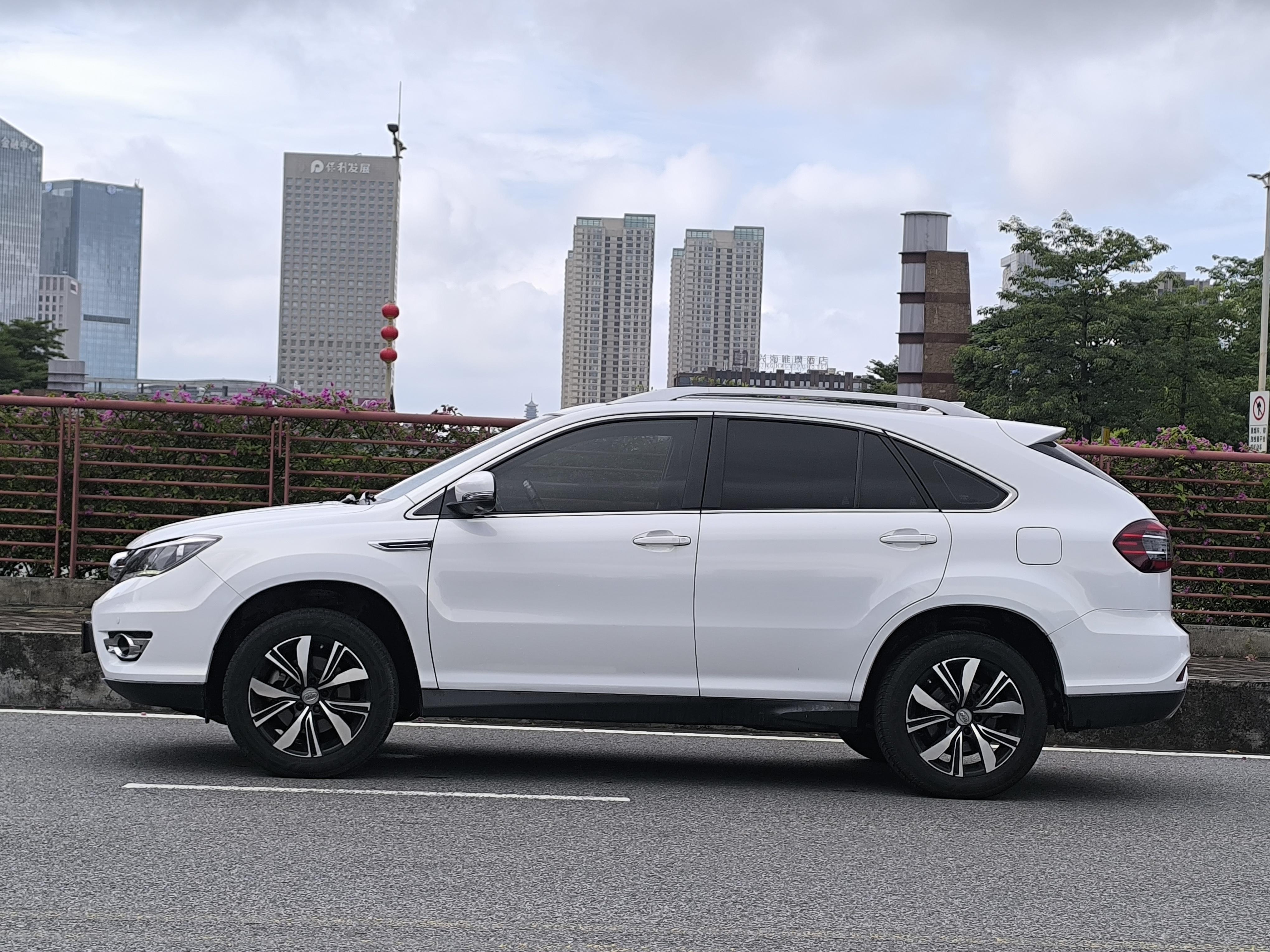 BYD S6 2017 thumb 2