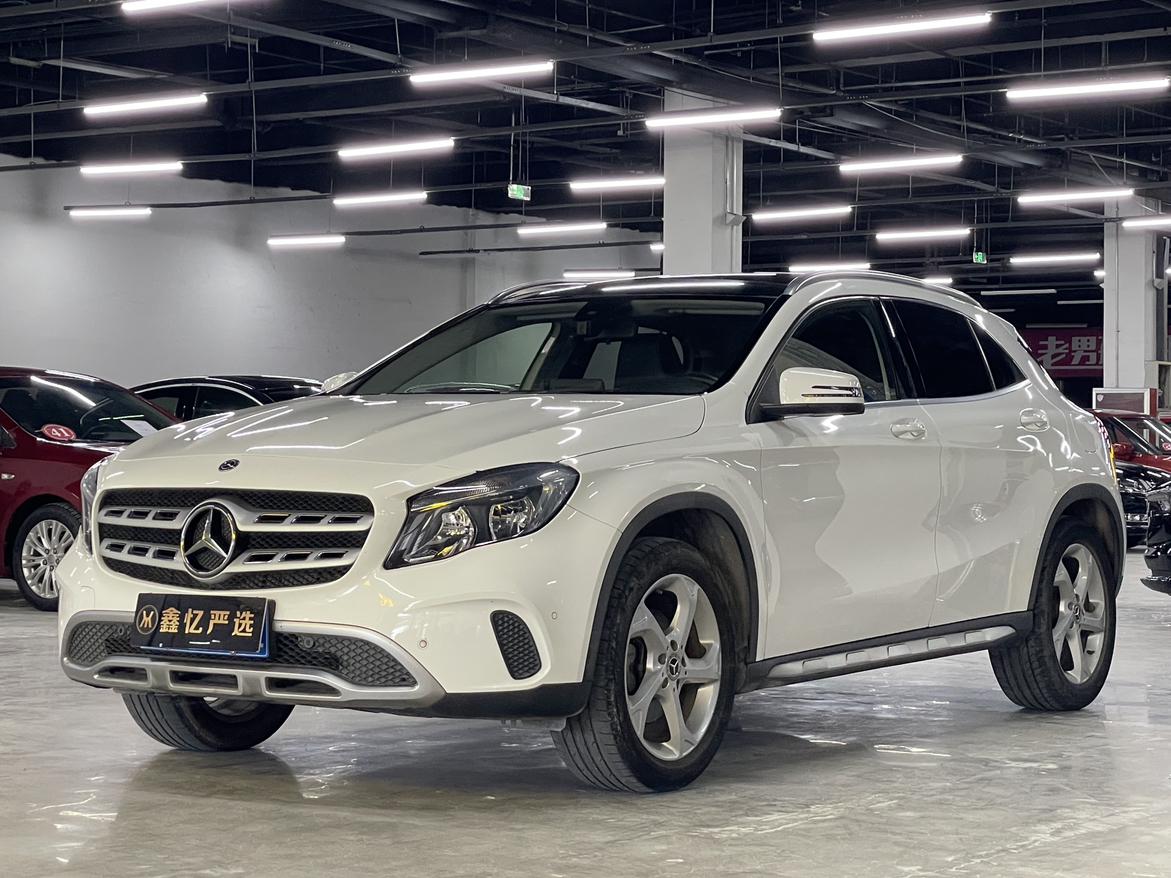 Mercedes-Benz GLA 2018 thumb 9