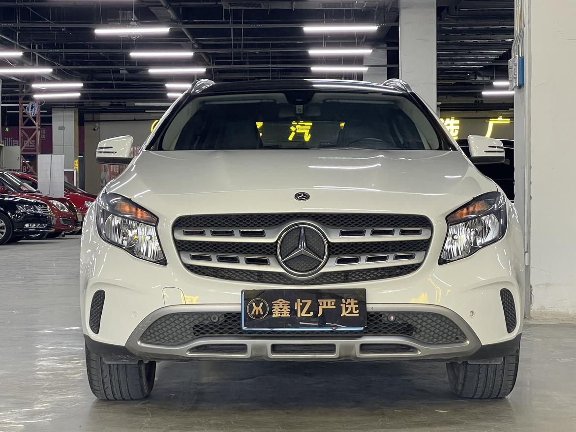 Mercedes-Benz GLA 2018 thumb 10