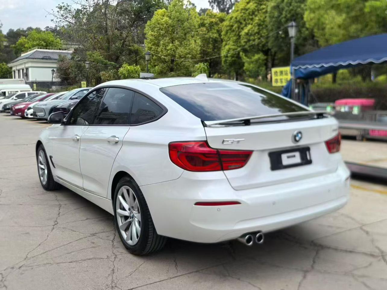BMW 3 серии 2019 thumb 2