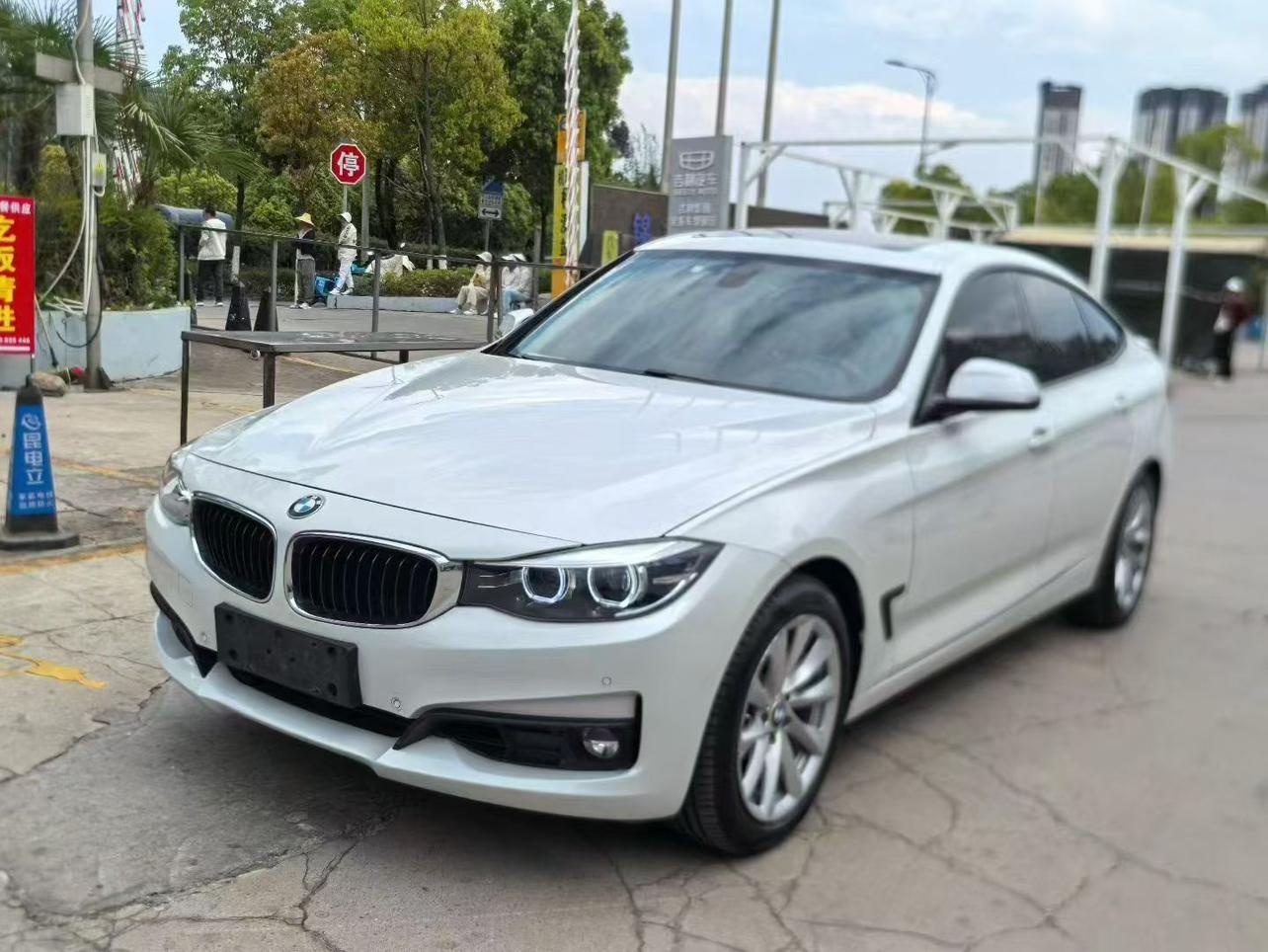 BMW 3 серии 2019 thumb 8