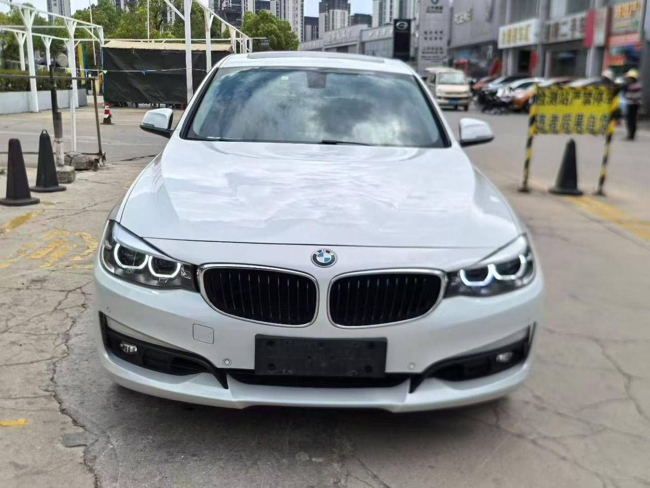 BMW 3 серии 2019 thumb 9