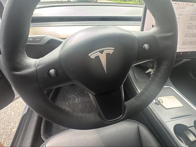 Tesla Model 3 2021 thumb 5