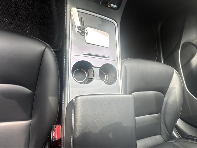 Tesla Model 3 2021 thumb 7