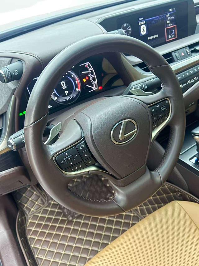 Lexus ES 2020 thumb 5