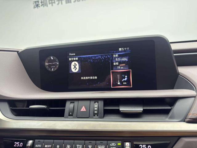 Lexus ES 2020 thumb 8