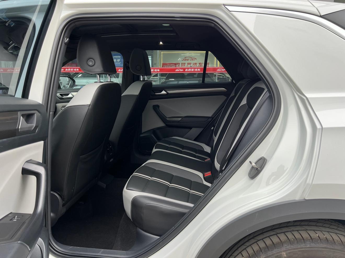 Volkswagen T-Roc 2024 thumb 7