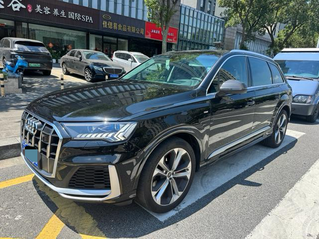 Audi Q7 2023 thumb 5