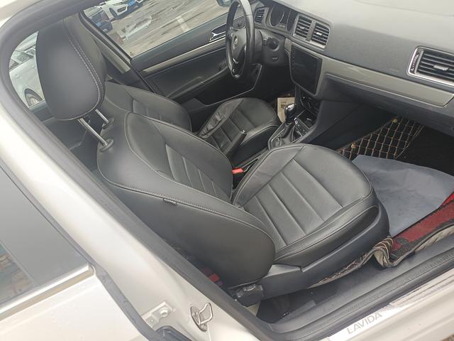 Volkswagen Lavida XR 2017 thumb 3