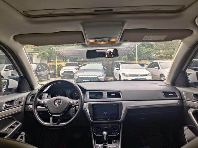 Volkswagen Lavida XR 2017 thumb 4