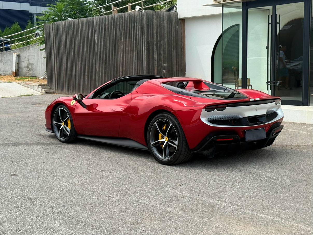 Ferrari 296 2022 thumb 3