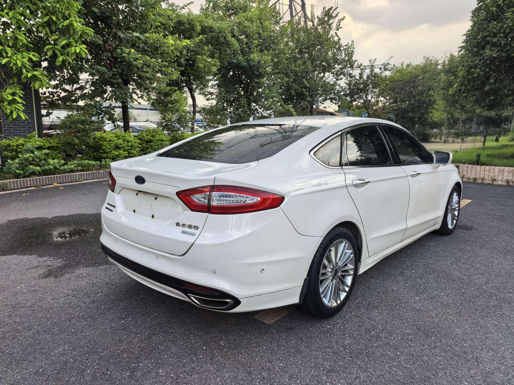 Ford Mondeo 2013 thumb 4