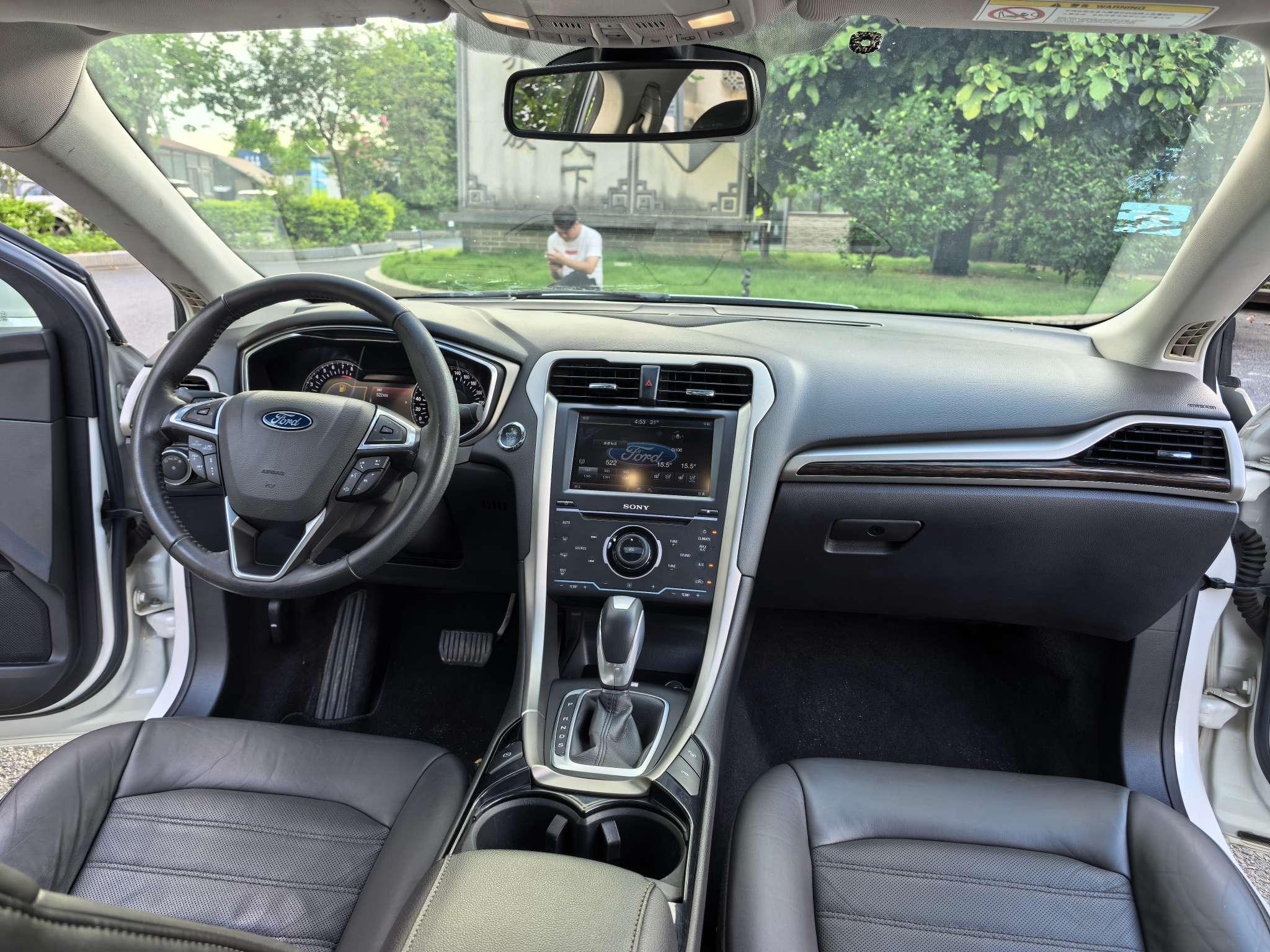 Ford Mondeo 2013 thumb 5