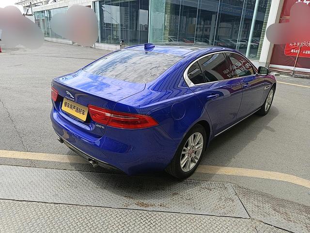 Jaguar XEL 2019 thumb 2