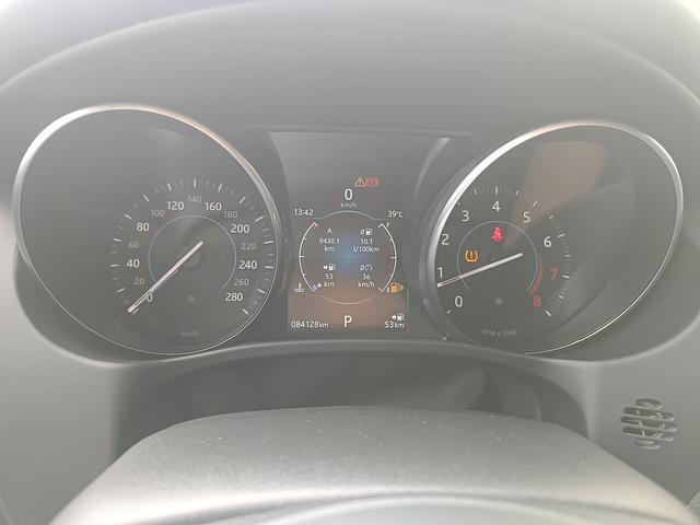 Jaguar XEL 2019 thumb 5