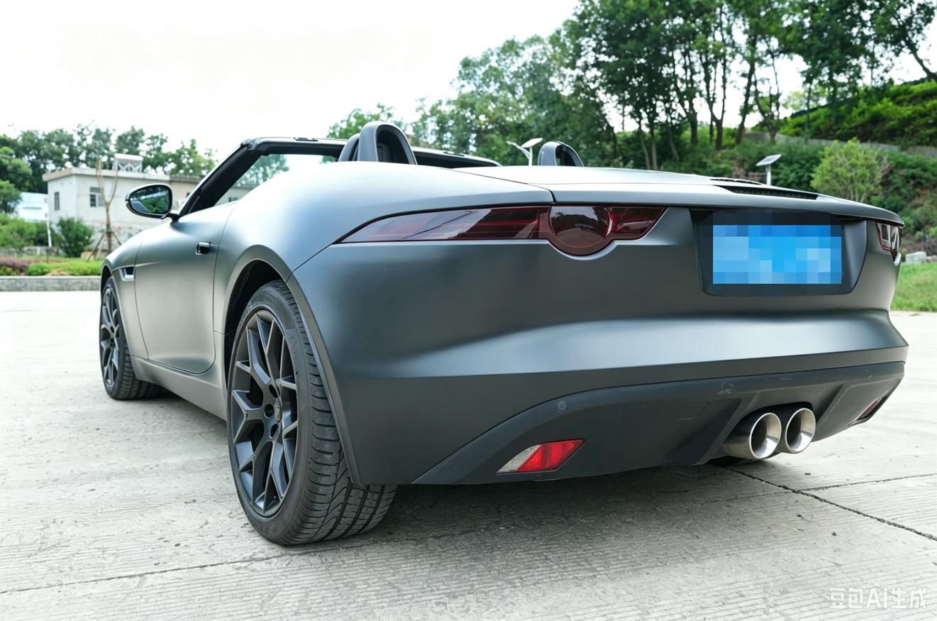 Jaguar F-Type 2013 thumb 3