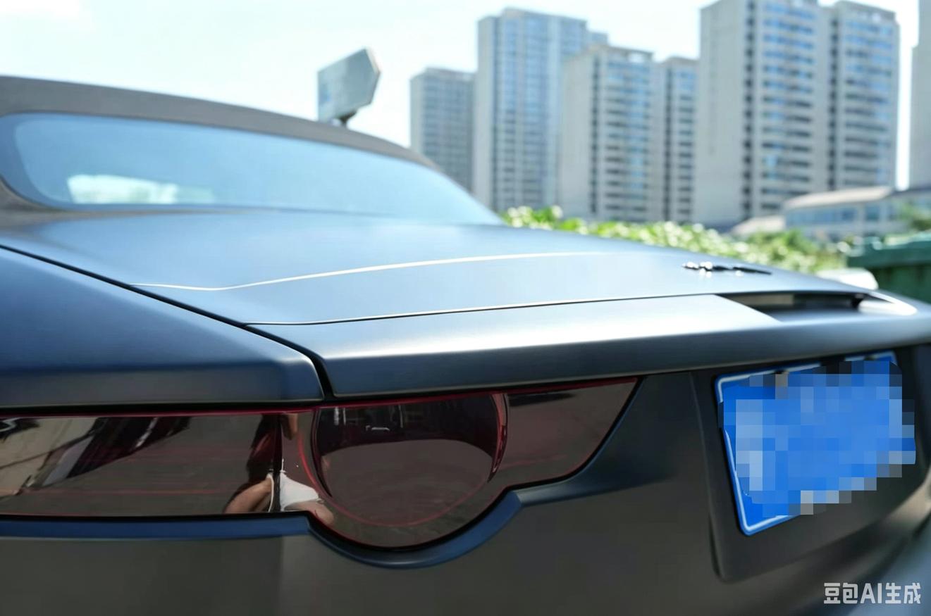 Jaguar F-Type 2013 thumb 12