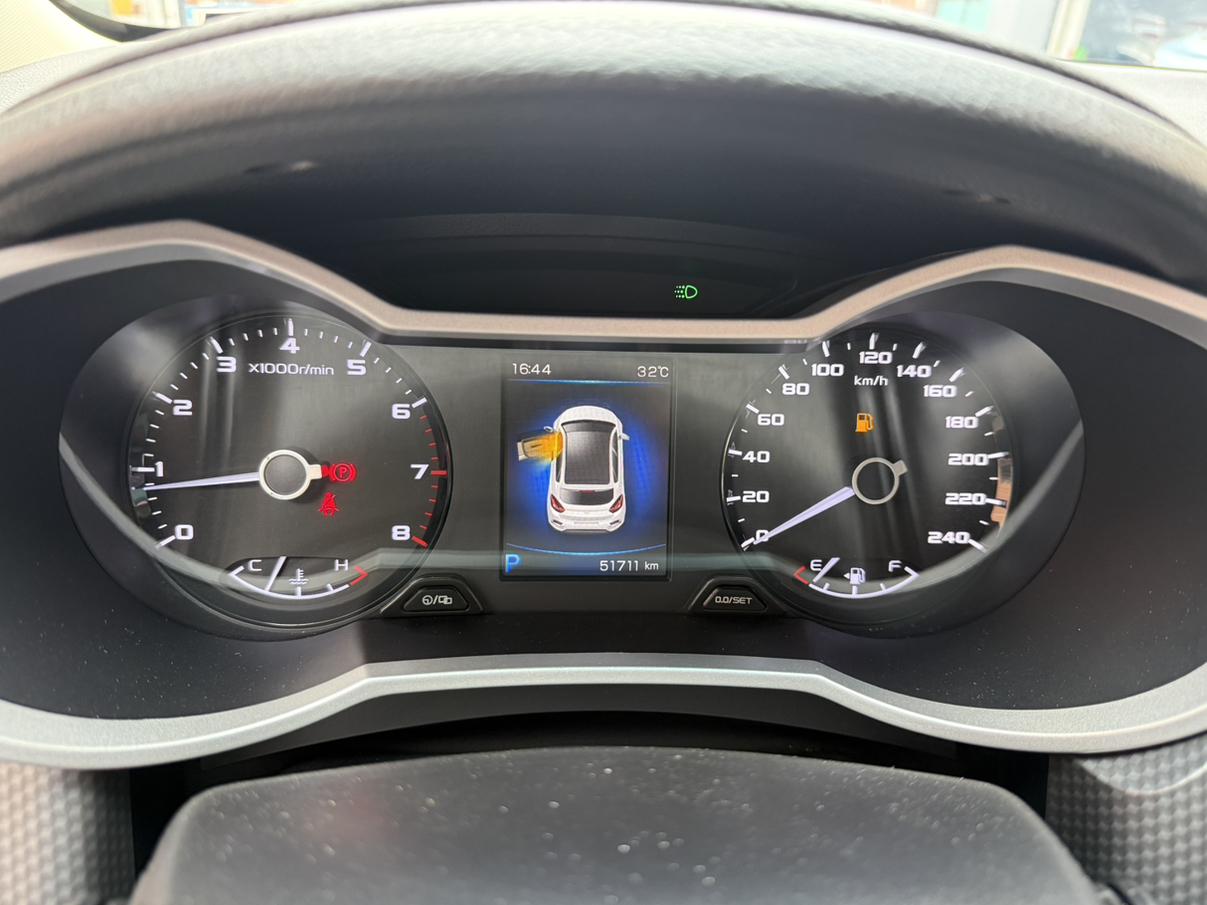 Geely GS 2018 thumb 9
