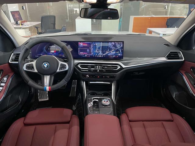BMW i3 2023 thumb 5