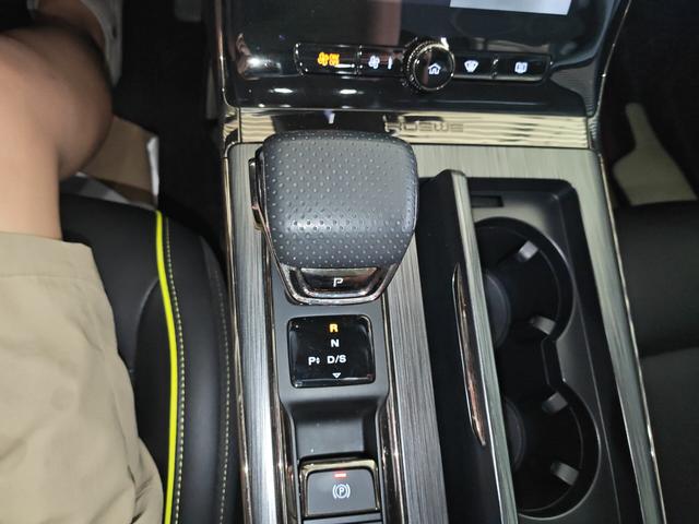 Roewe RX5 2021 thumb 7