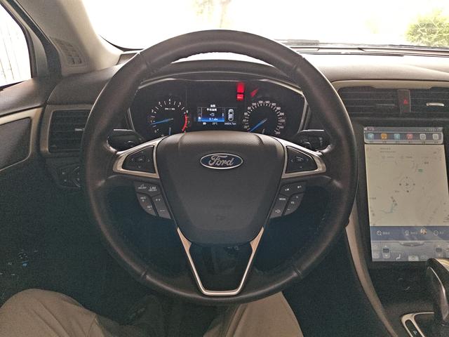Ford Mondeo 2013 thumb 6