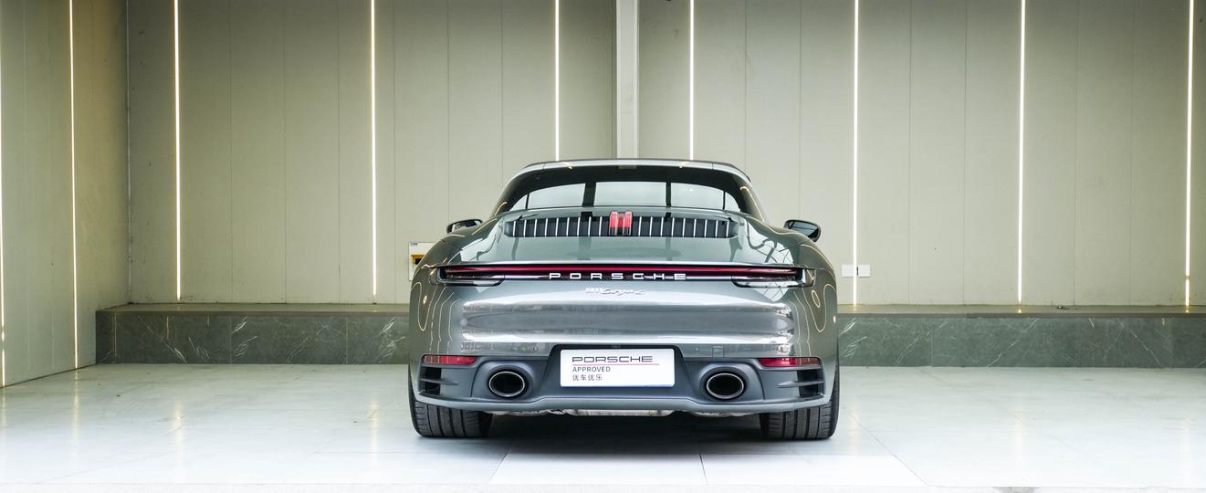 Porsche 911 2022 thumb 3
