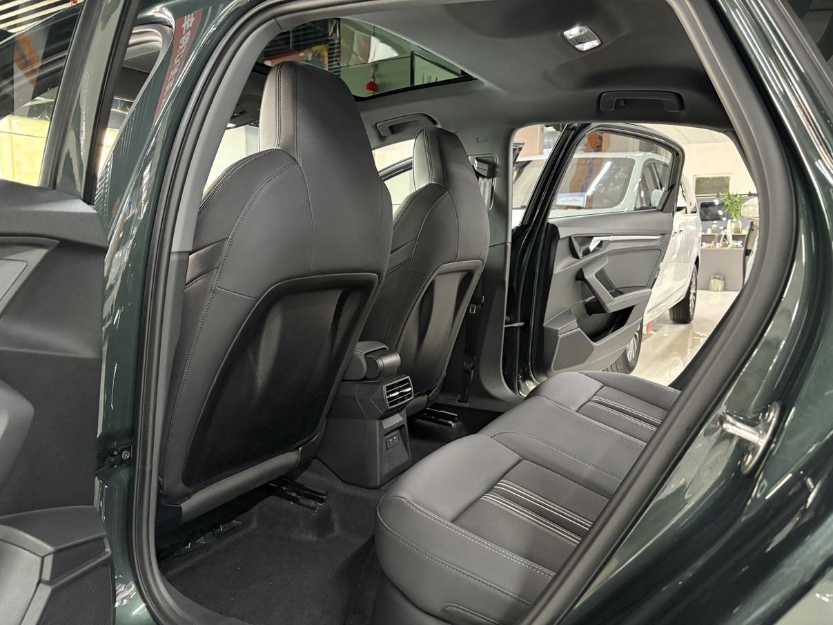 Audi A3 2023 thumb 8