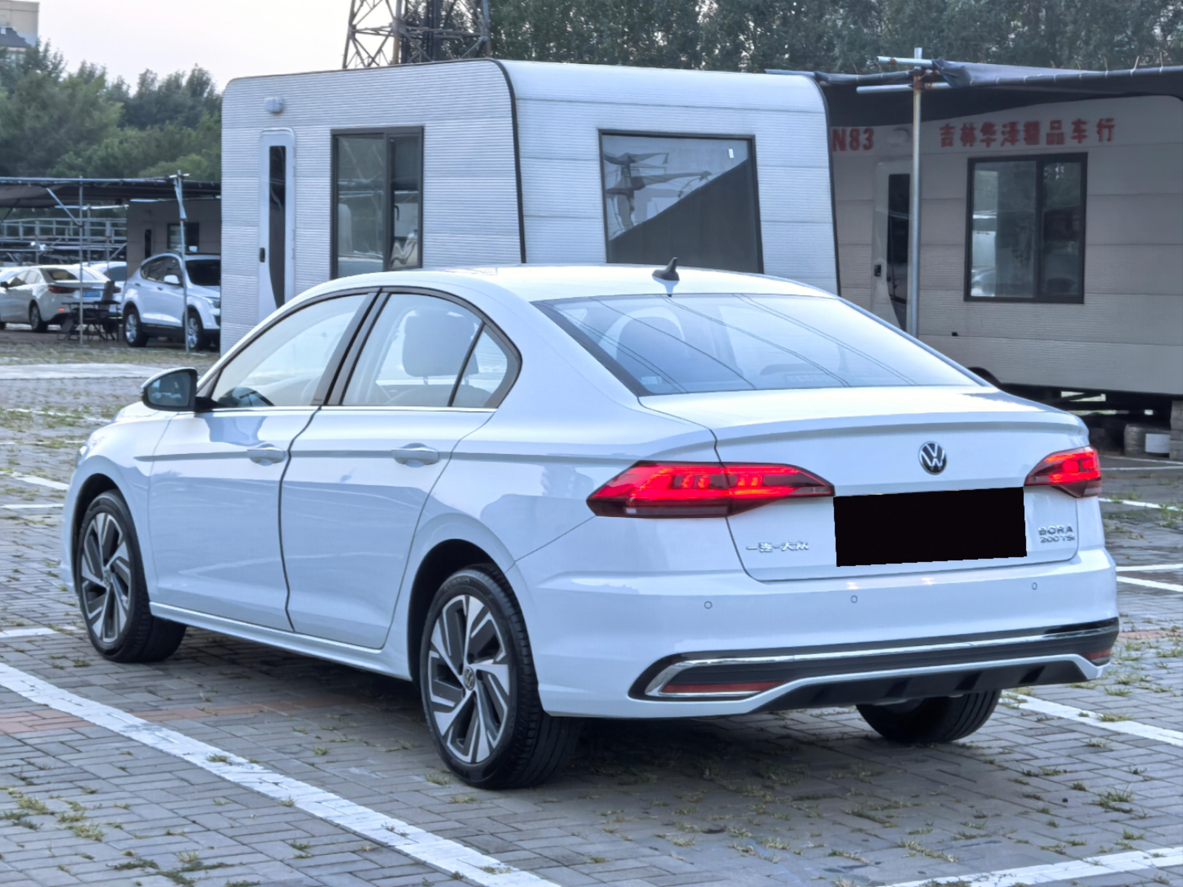 Volkswagen Bora 2023 thumb 2