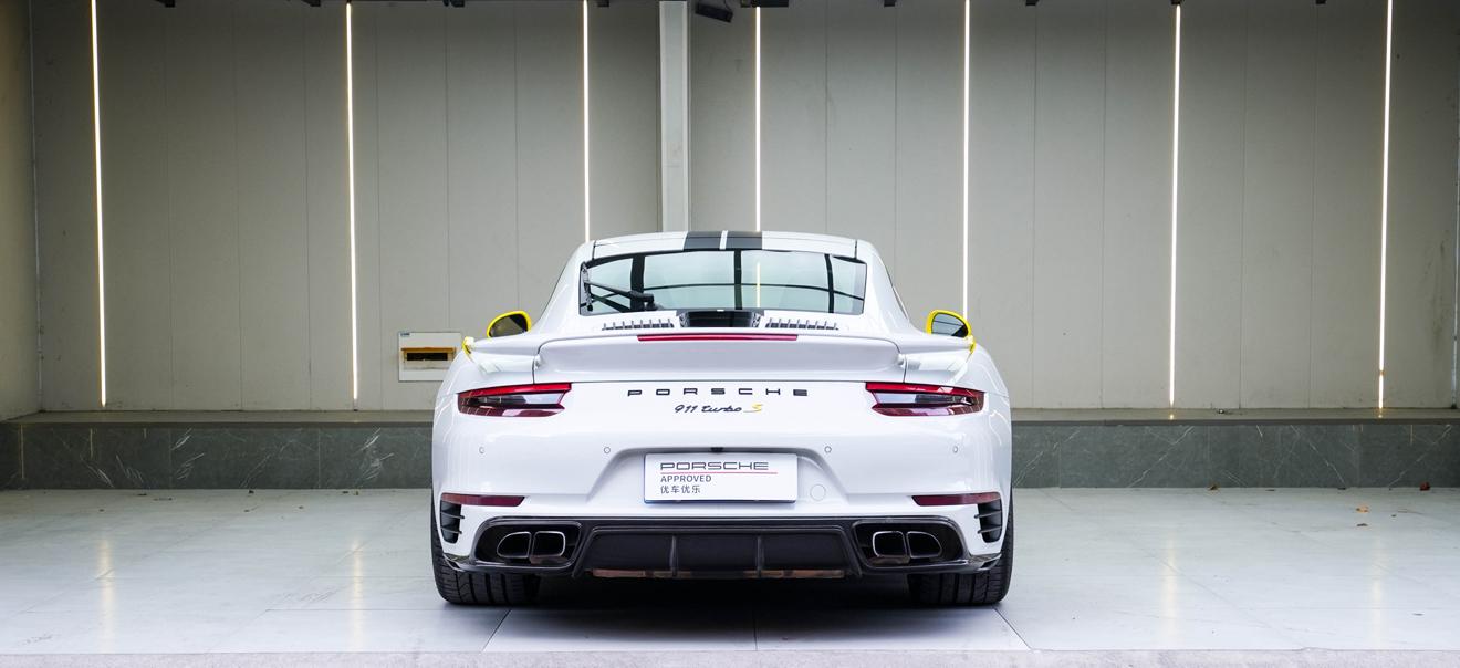 Porsche 911 2016 thumb 2