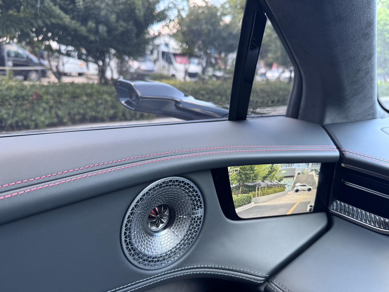 Lotus Eletre 2025 thumb 8