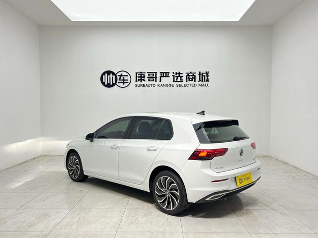 Volkswagen Golf Sportsvan 2023 thumb 2