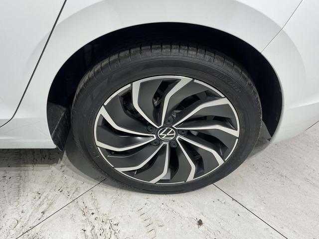 Volkswagen Golf Sportsvan 2023 thumb 5