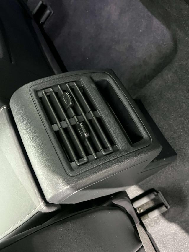 Volkswagen Golf Sportsvan 2023 thumb 9