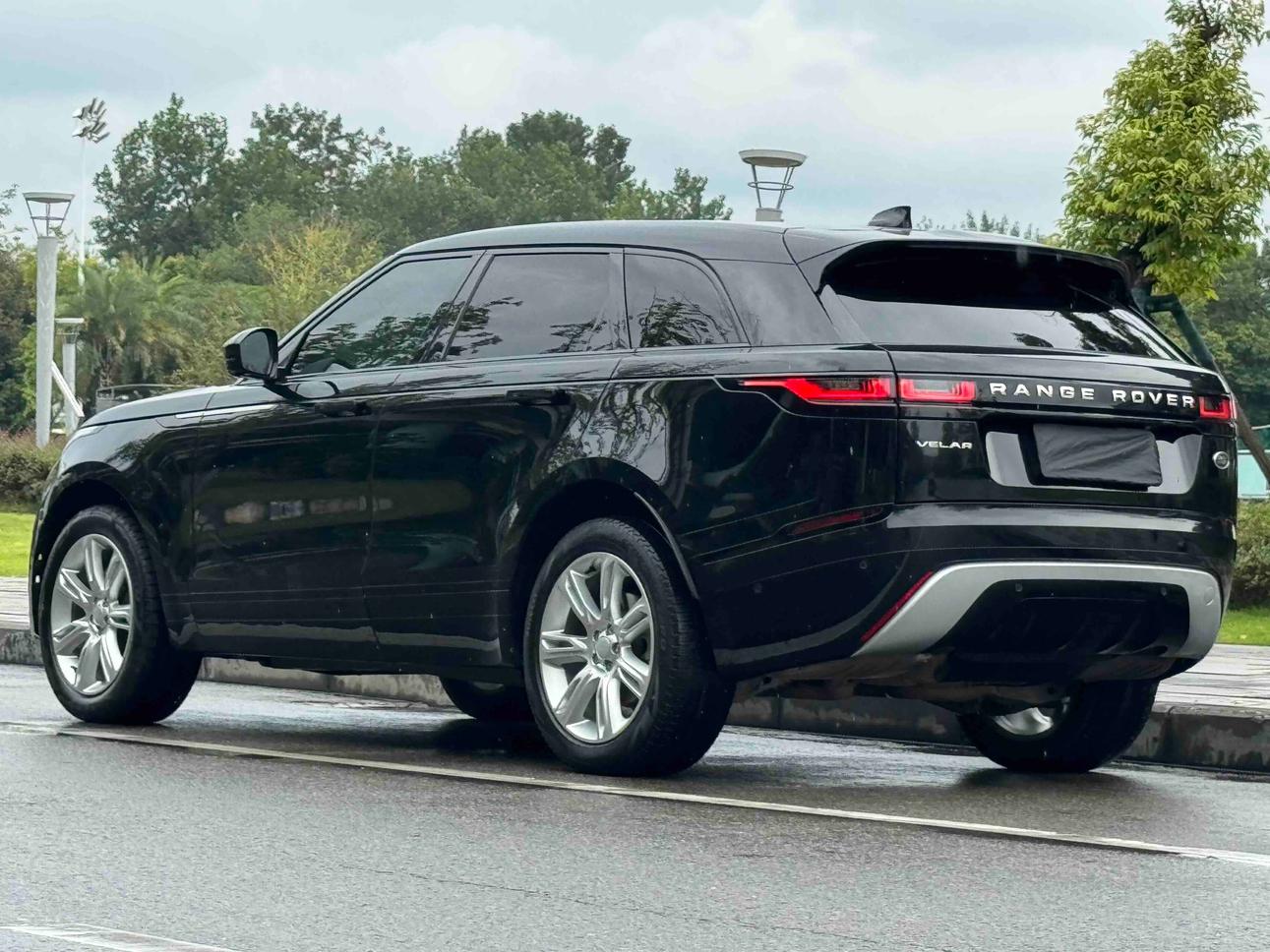 Land Rover Range Rover Evoque 2023 thumb 3