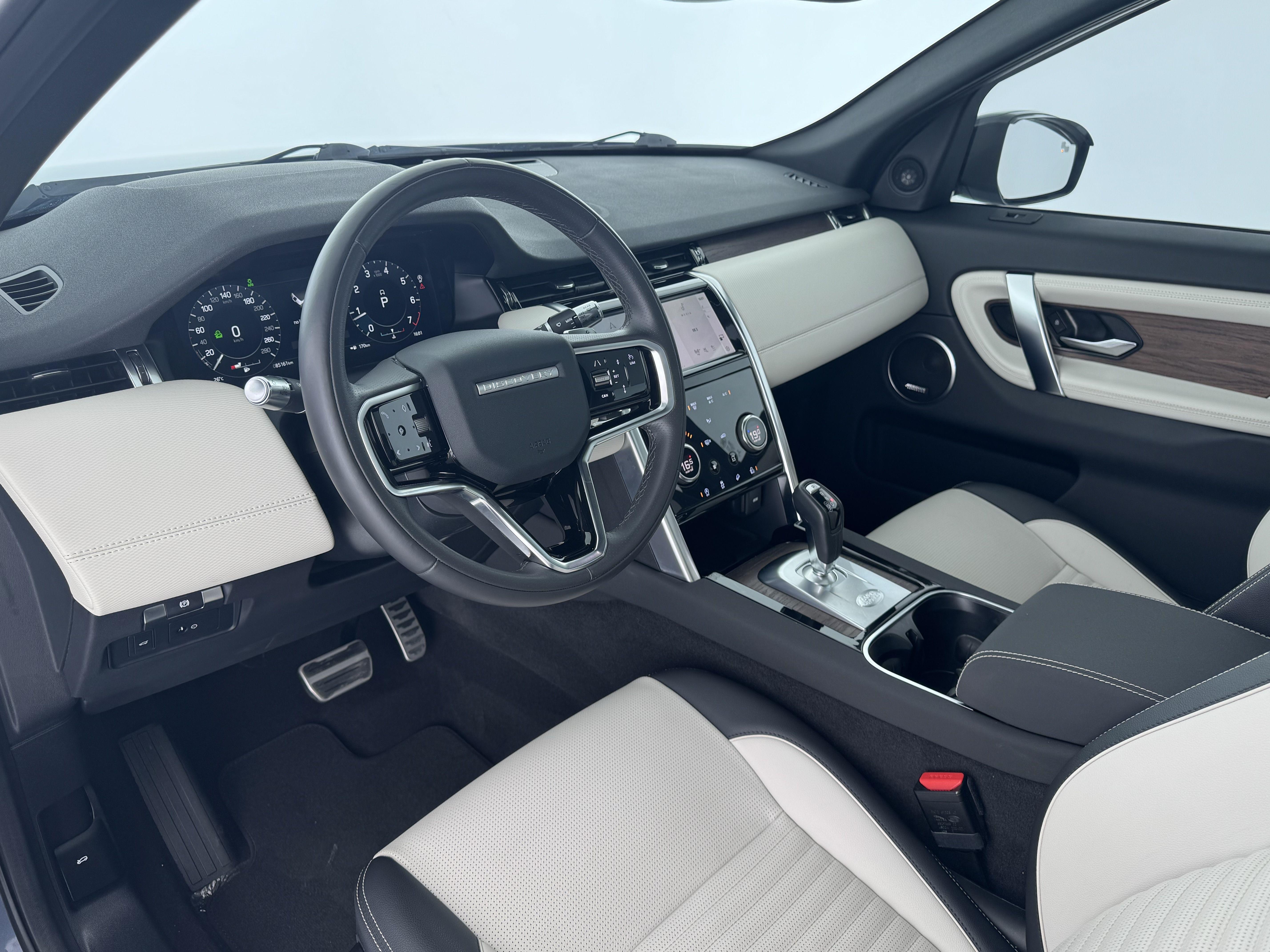 Land Rover Discovery Sport 2022 thumb 9