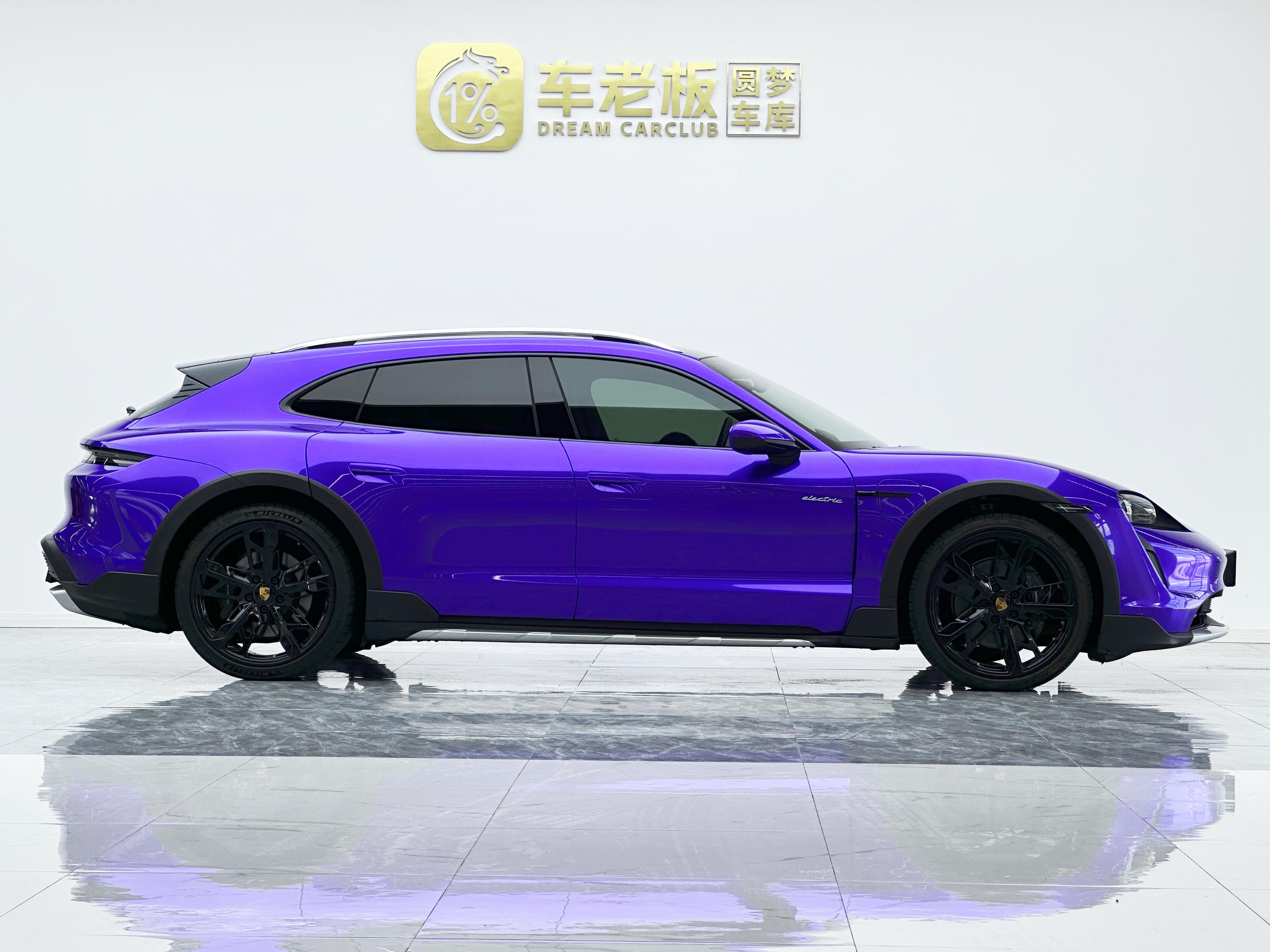 Porsche Taycan 2022 thumb 5
