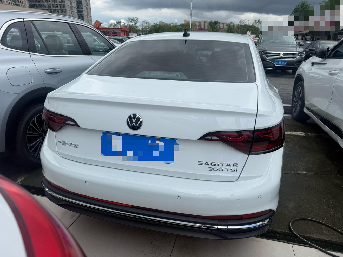 Volkswagen Sagitar 2023 thumb 3