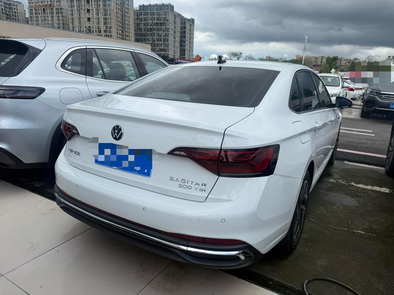 Volkswagen Sagitar 2023 thumb 4