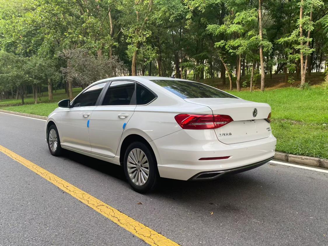Volkswagen Lavida XR 2019 thumb 2