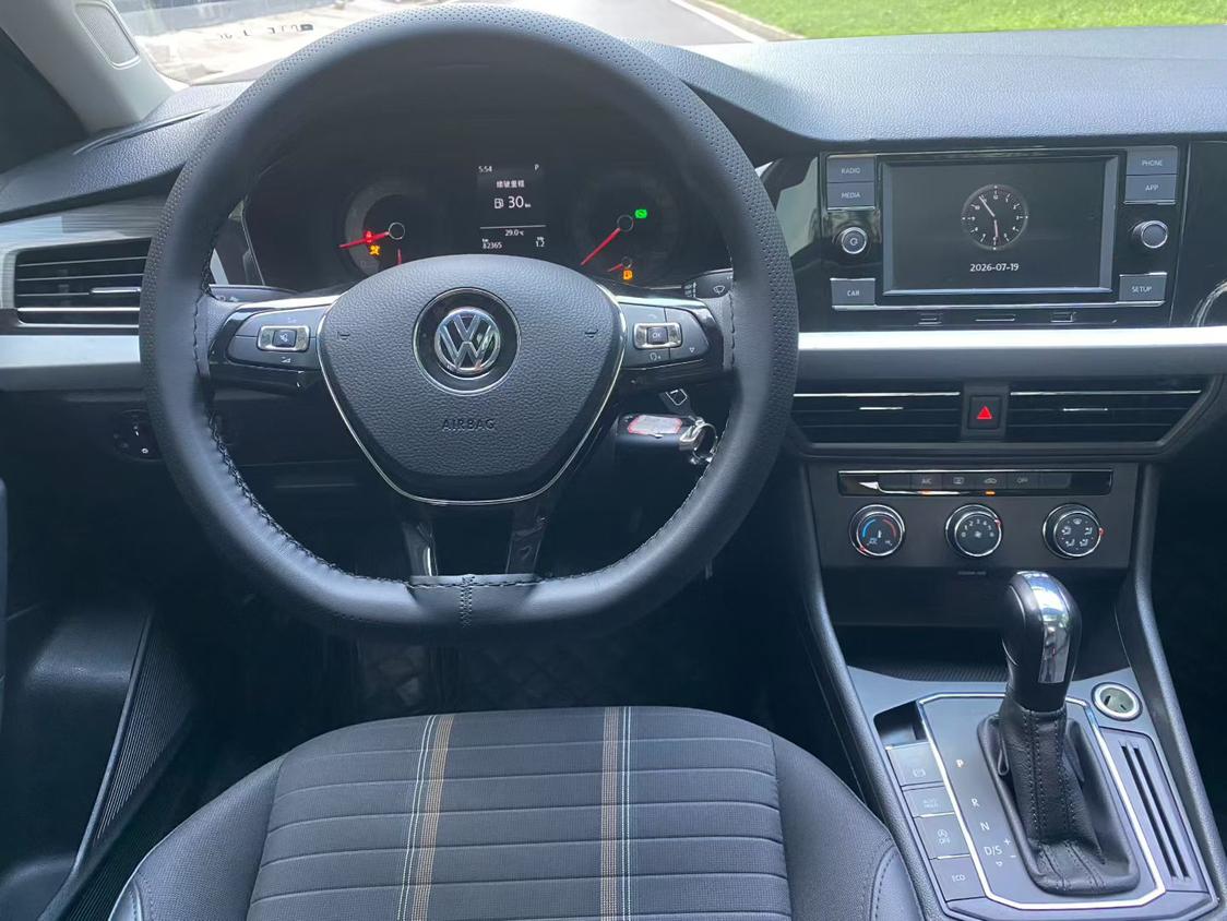 Volkswagen Lavida XR 2019 thumb 6