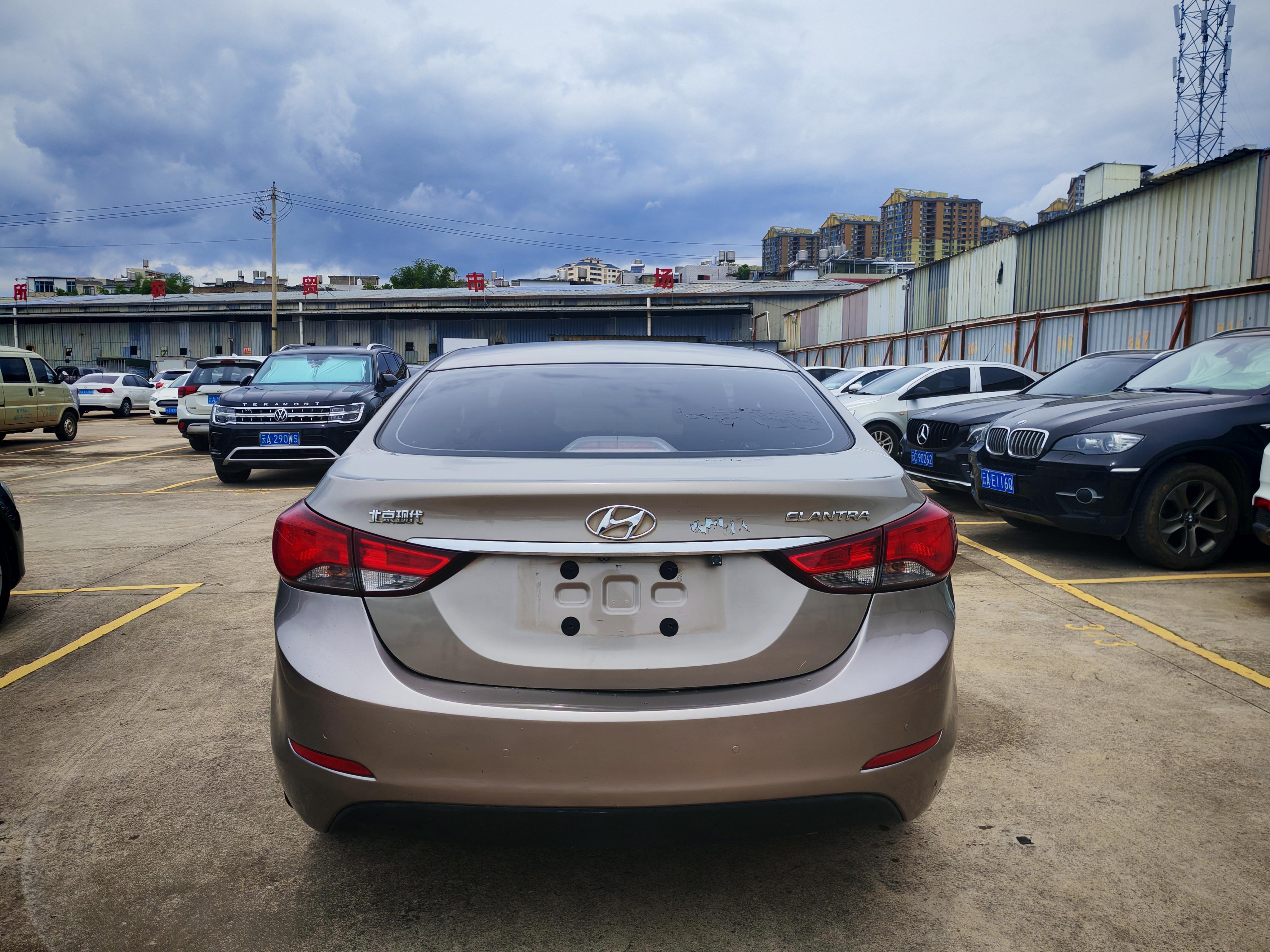 Hyundai Elantra 2016 thumb 3