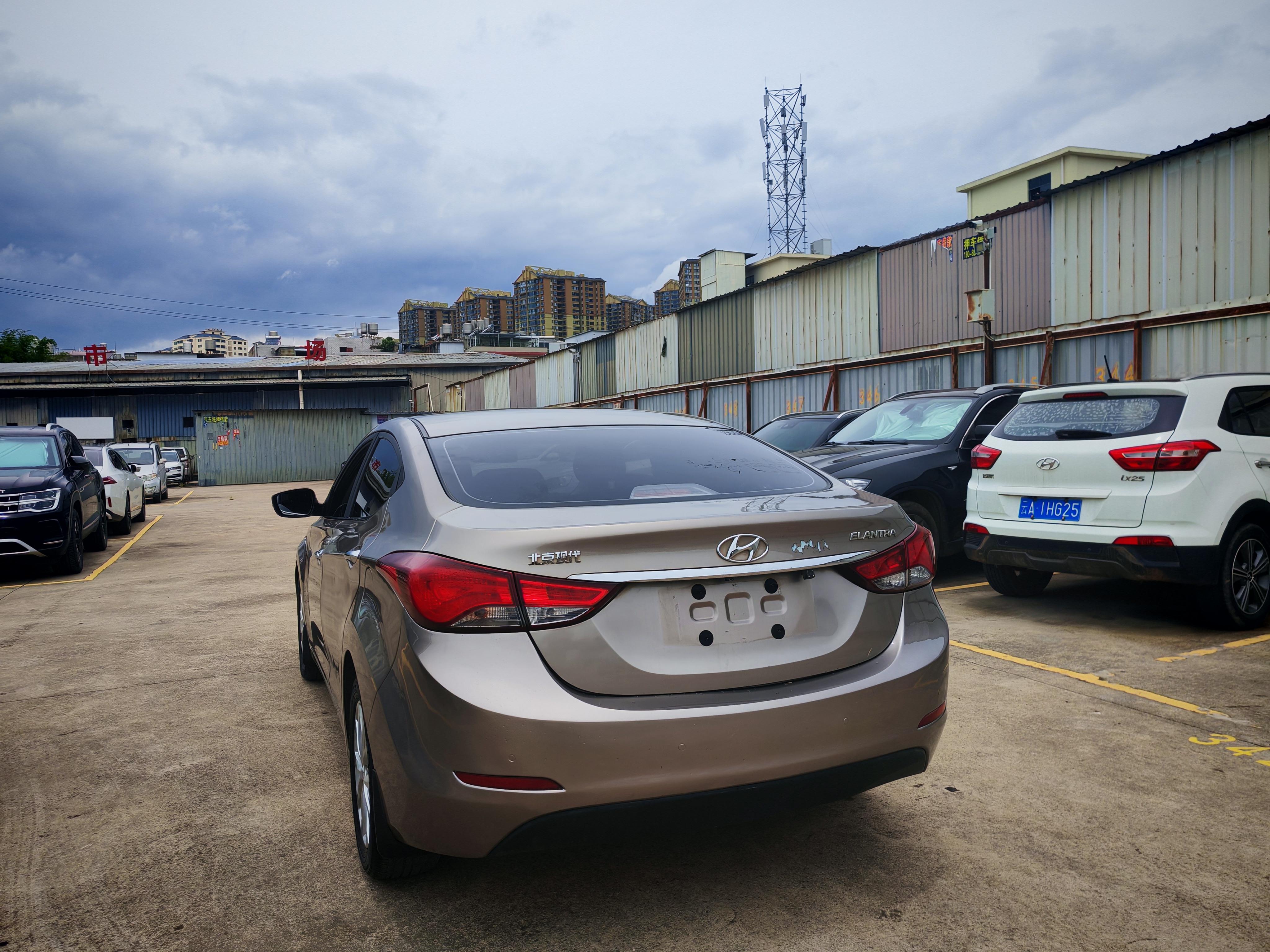 Hyundai Elantra 2016 thumb 6