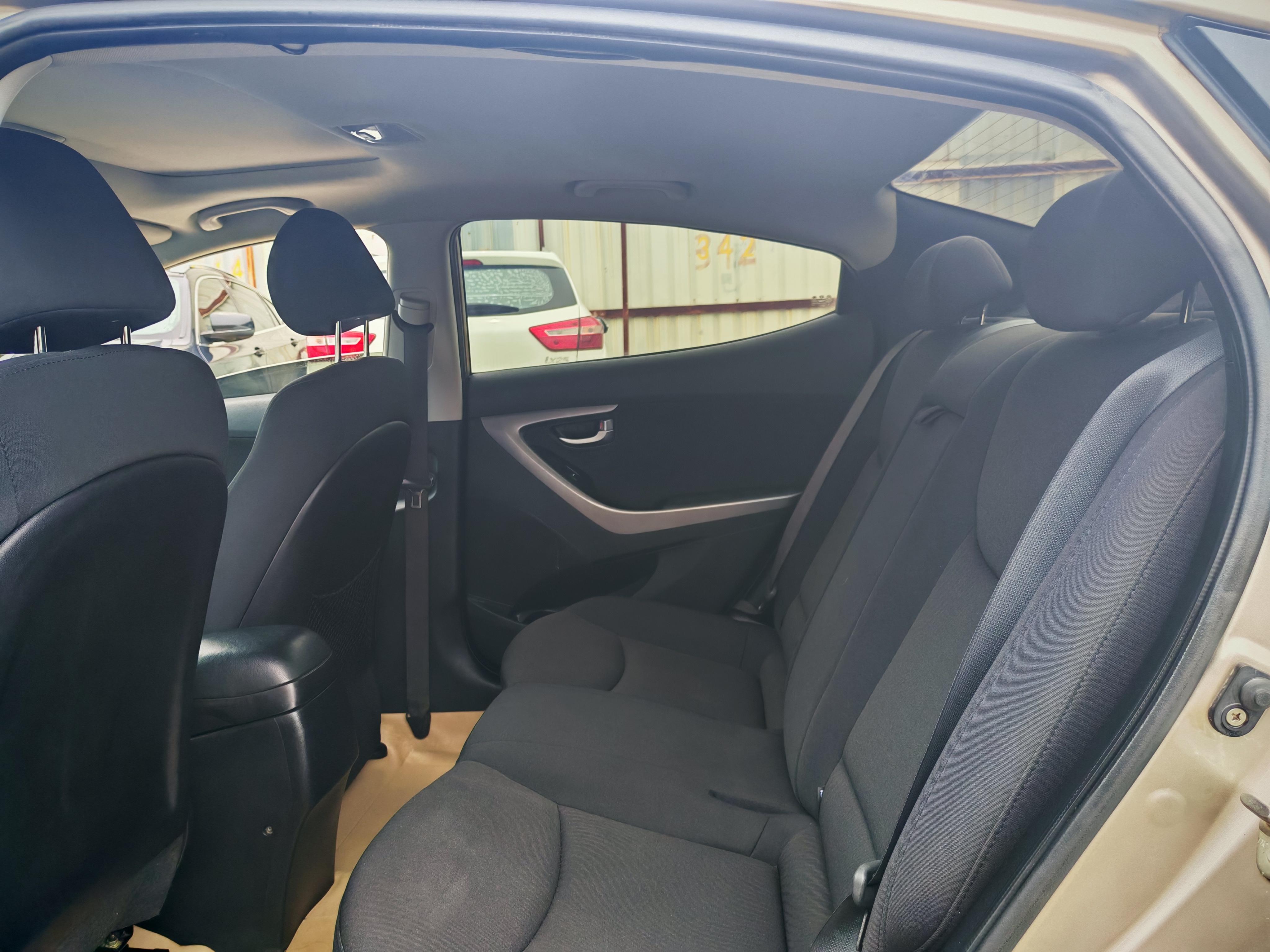 Hyundai Elantra 2016 thumb 11