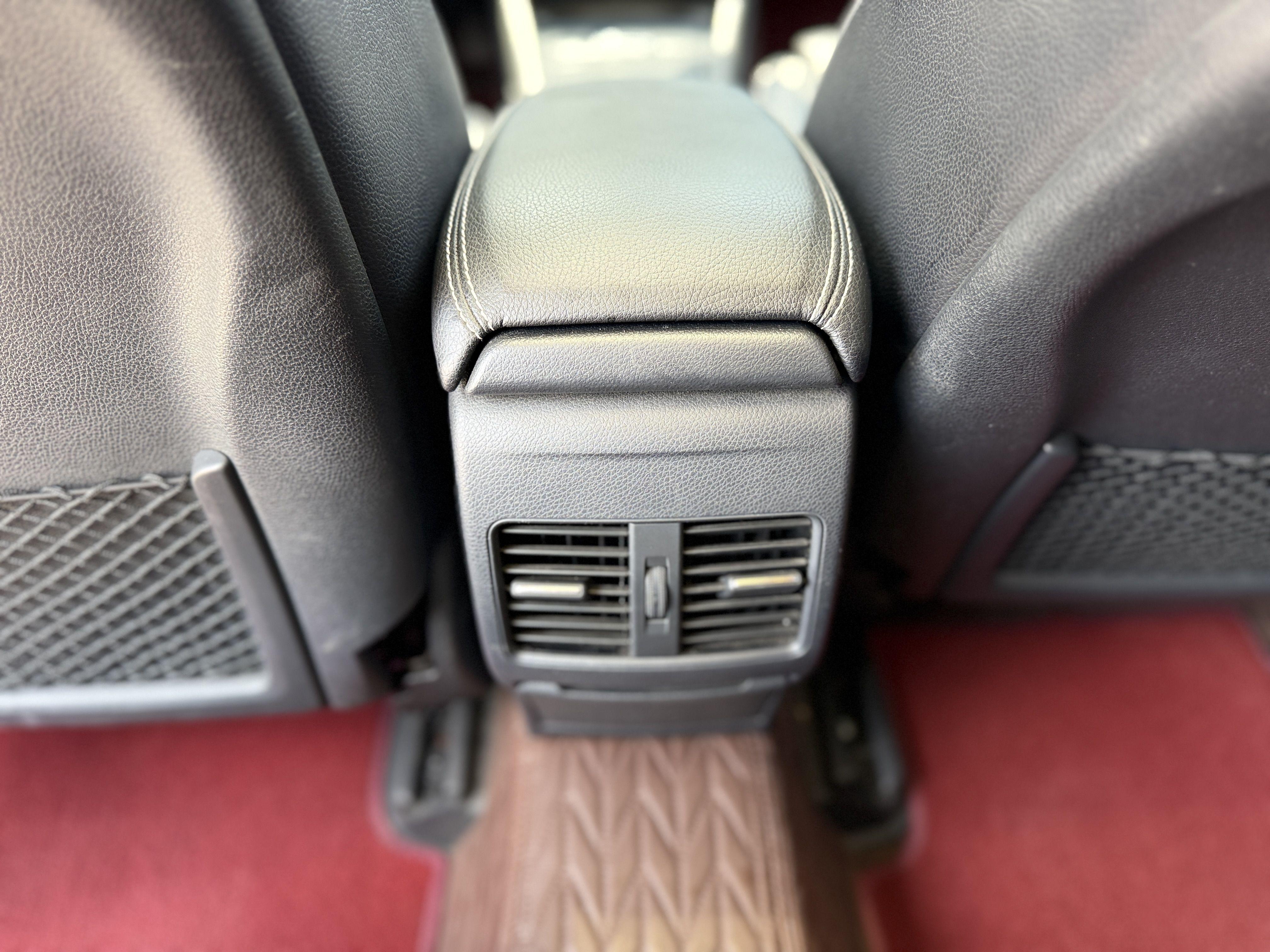 Mercedes-Benz GLA 2016 thumb 6