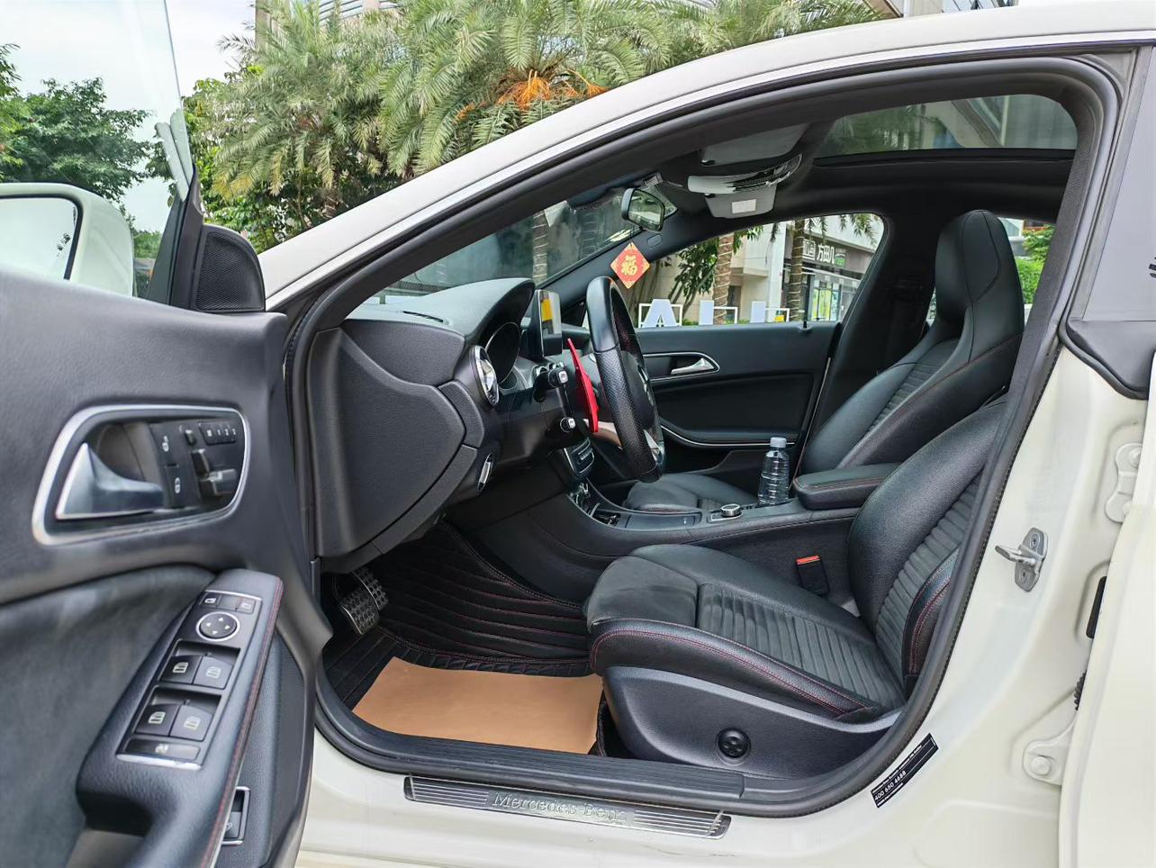 Mercedes-Benz CLA 2016 thumb 6
