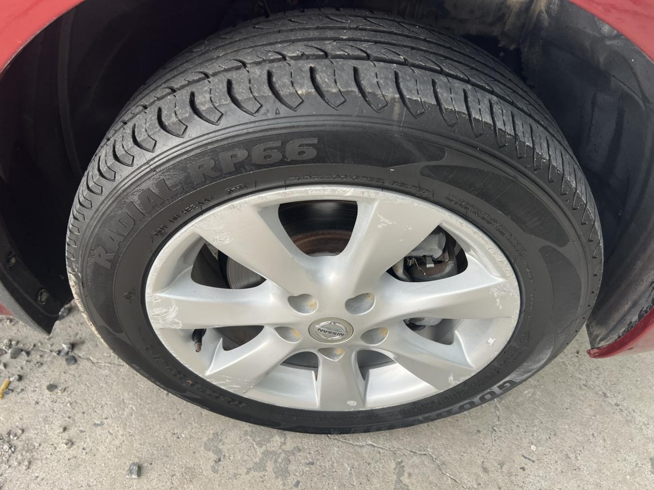 Nissan Tiida 2014 thumb 6